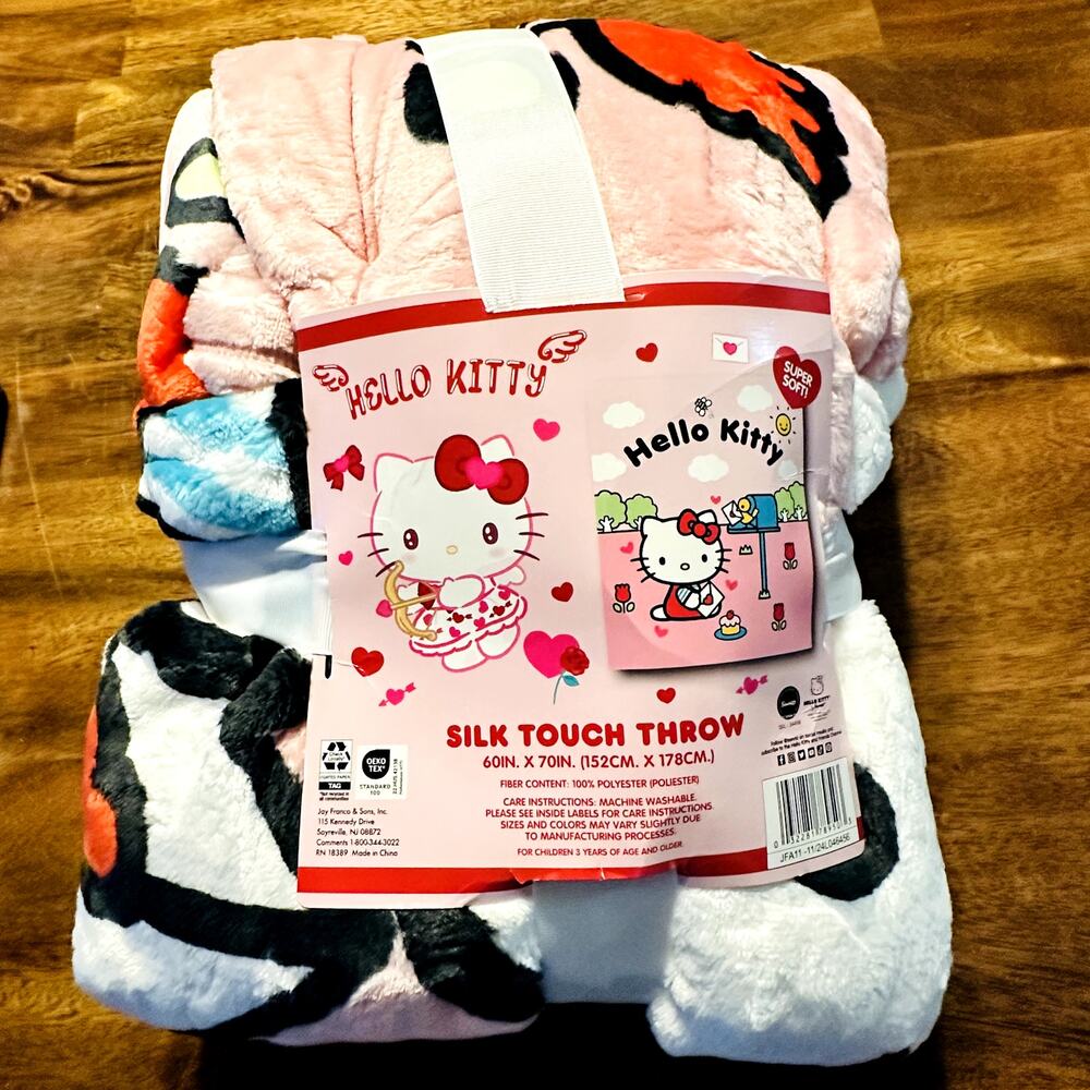 Hello Kitty Blanket 60" x 70" Silk Touch Throw Super Soft 100" Polyester Pink